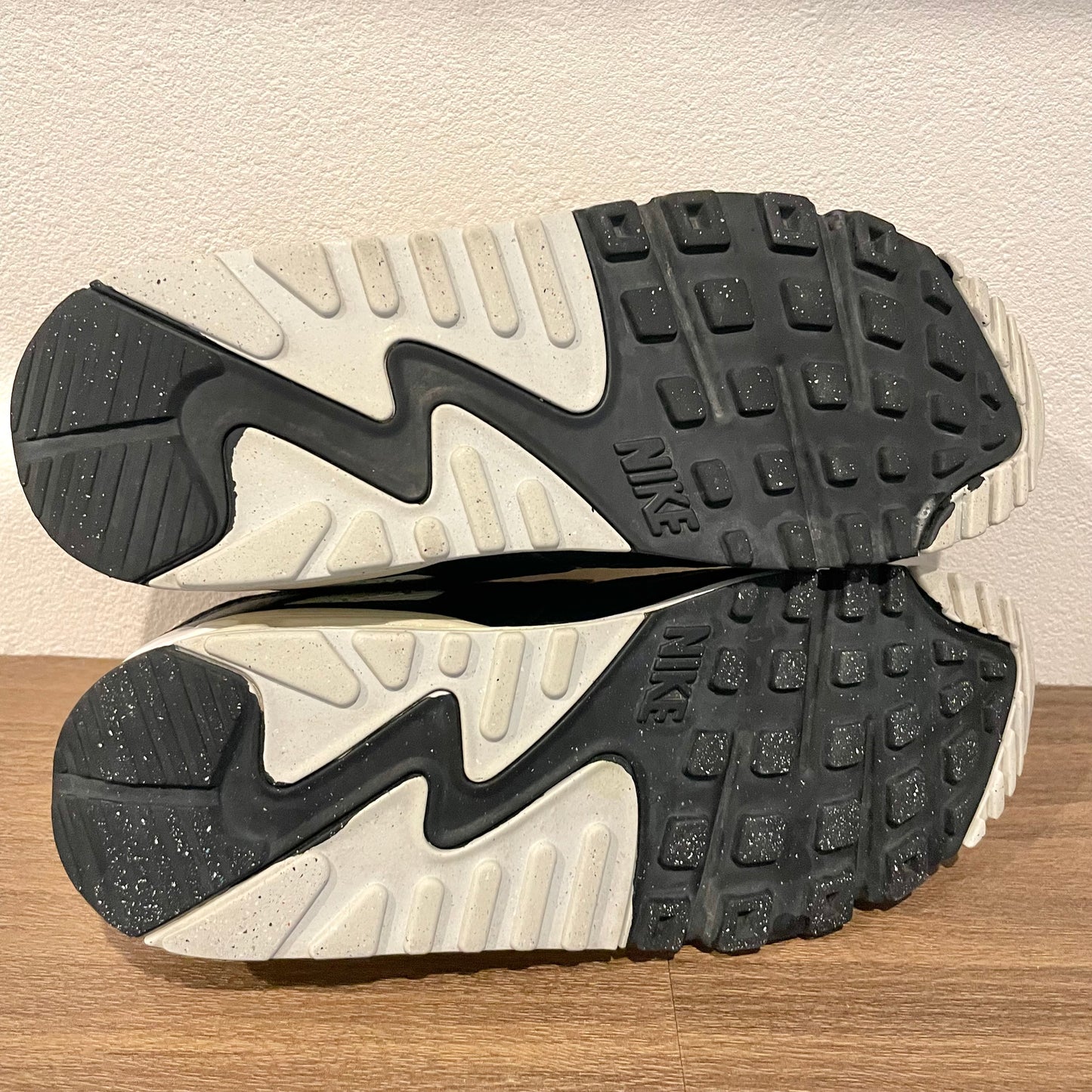 NIKE WMNS AIR MAX 90 NN 25cm