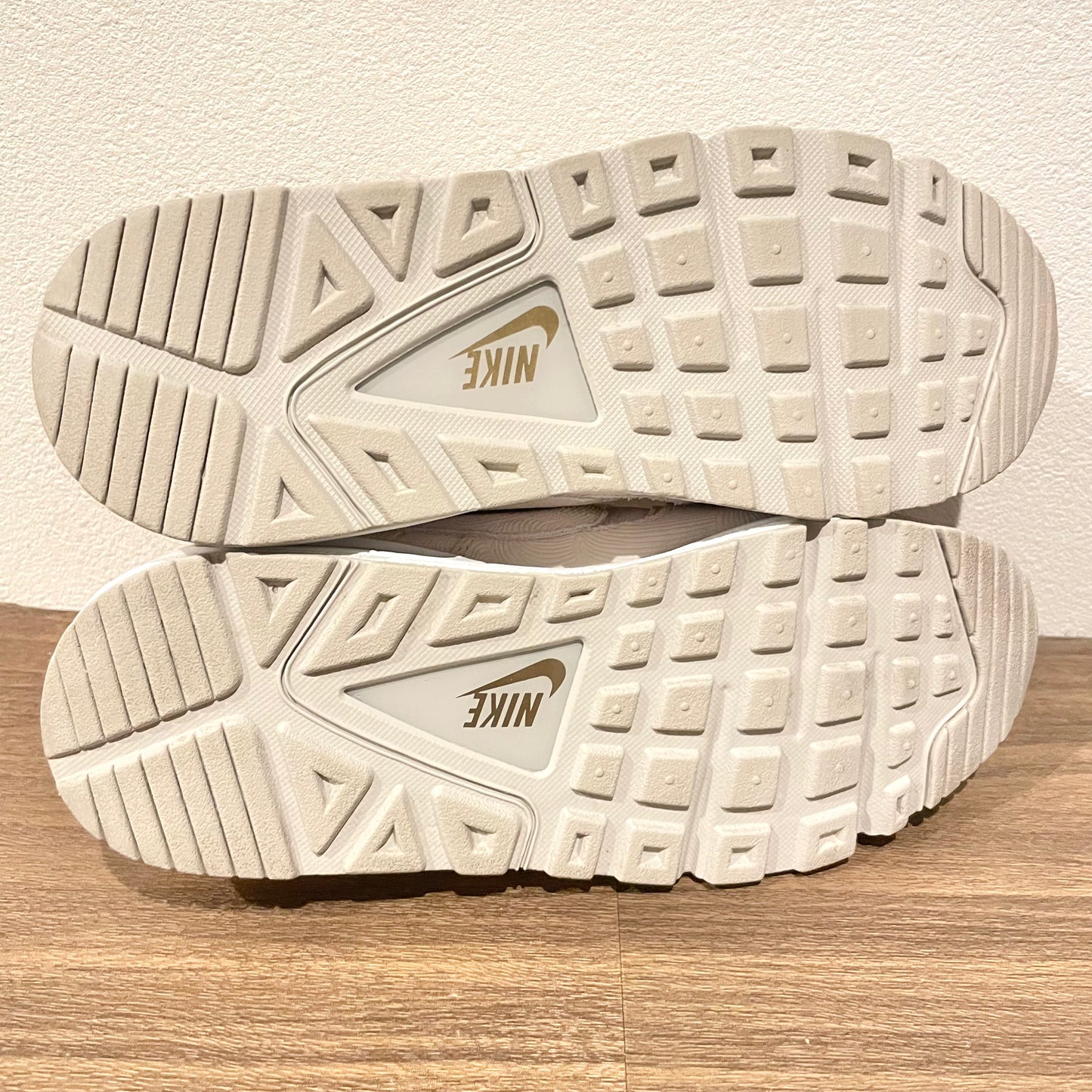 NIKE W AIR MAX COMMAND PRM 24.5cm