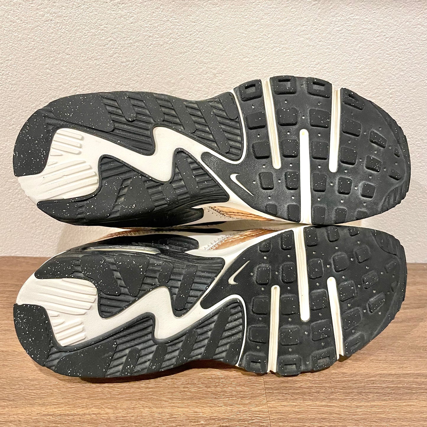 NIKE W AIR MAX EXCEE 23cm