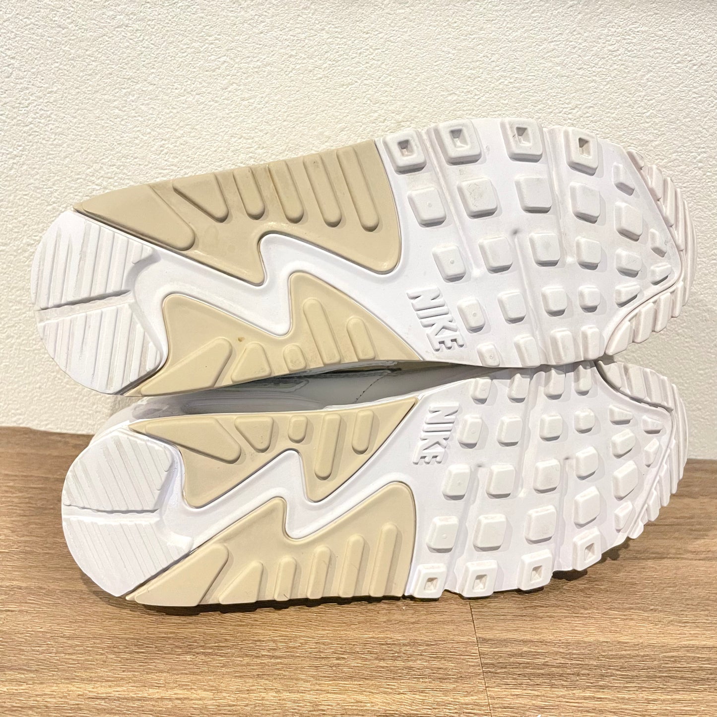 NIKE WMNS AIR MAX 90 SUMMIT WHITE 23cm