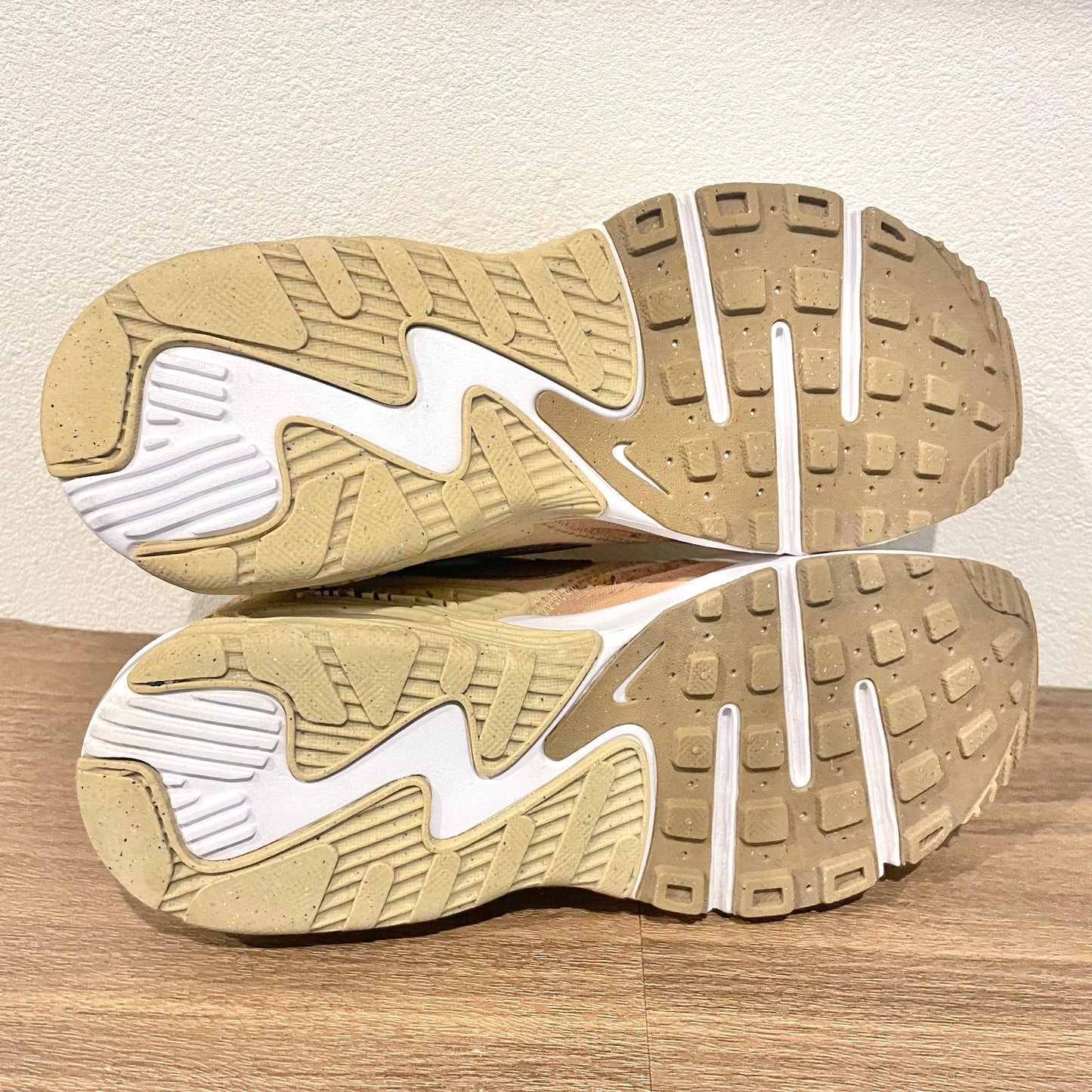 NIKE W AIR MAX EXCEE 23cm