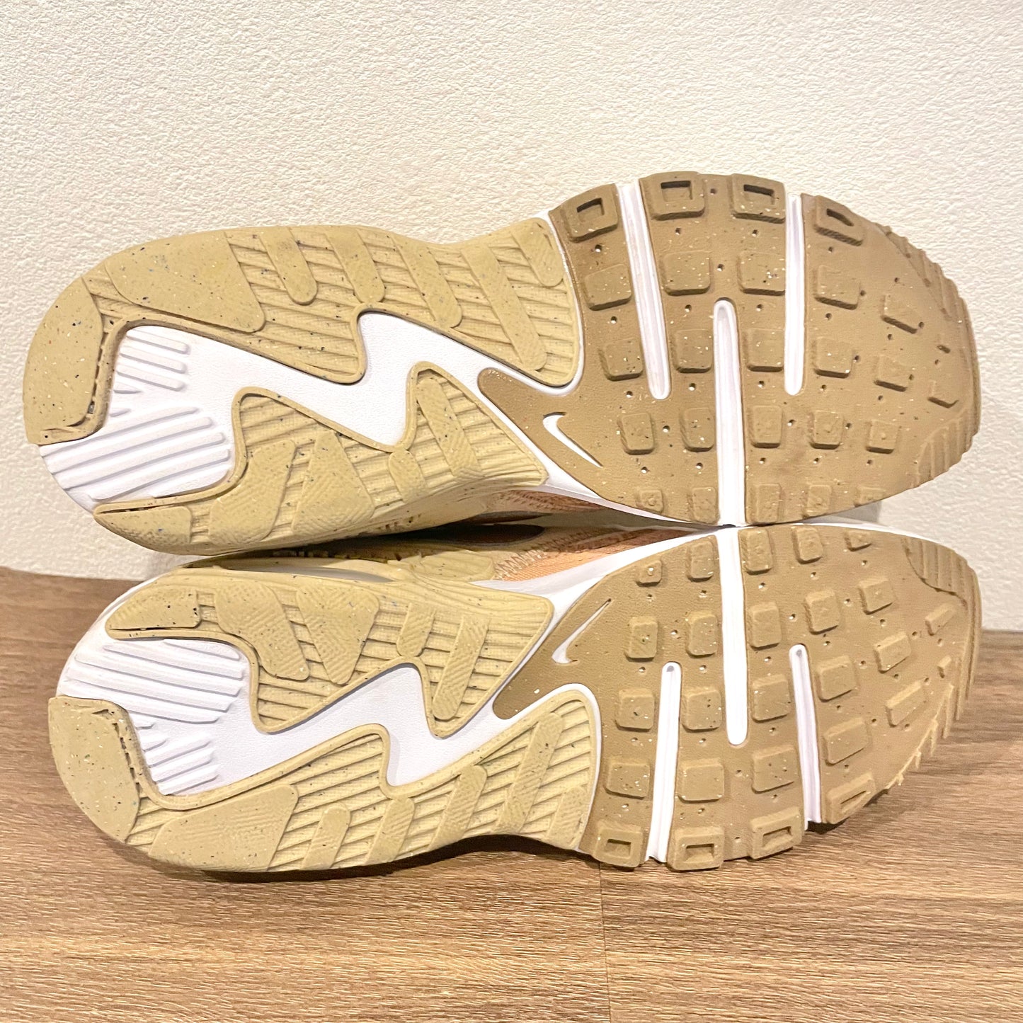 NIKE W AIR MAX EXCEE 23cm