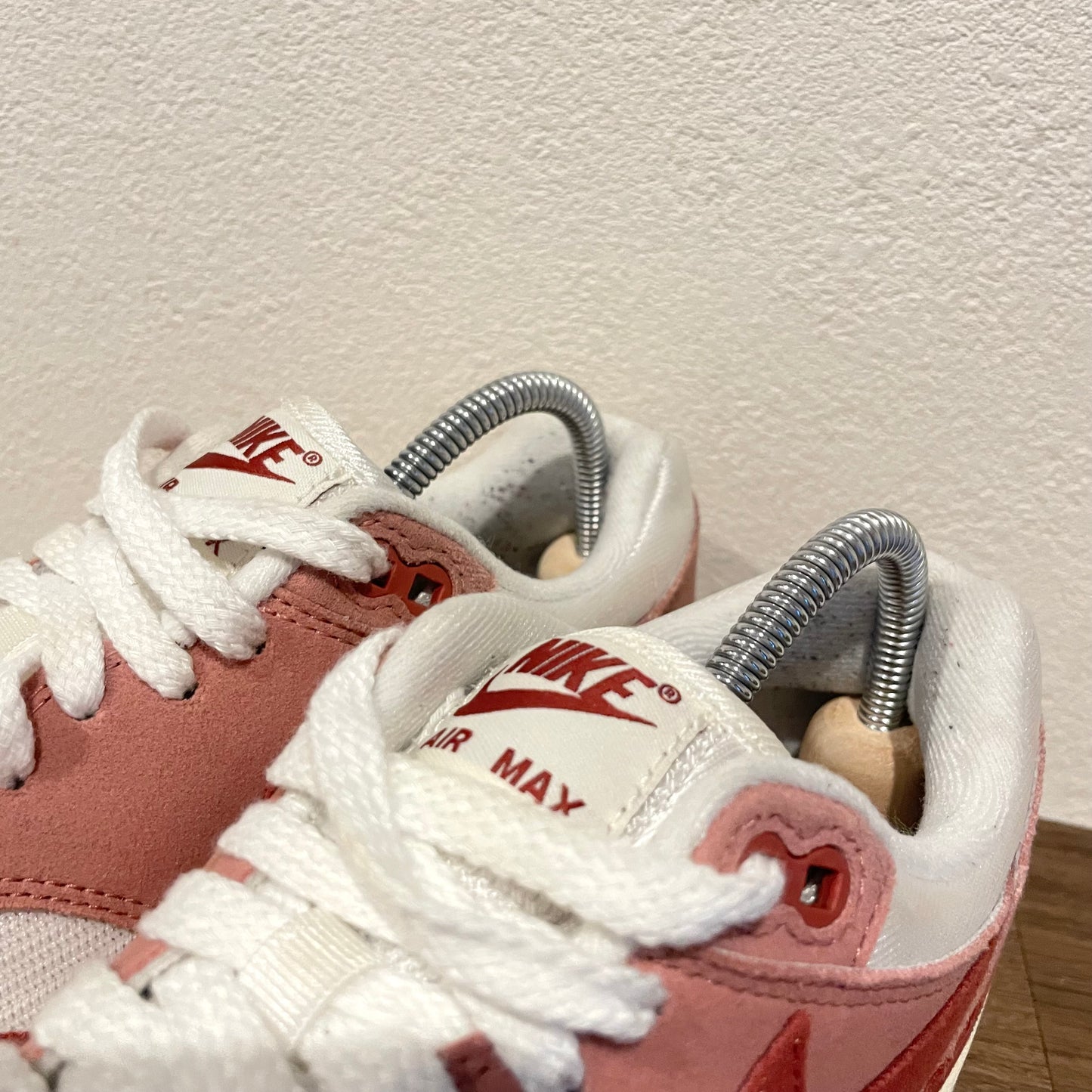 NIKE WMNS AIR MAX 1 24.5cm