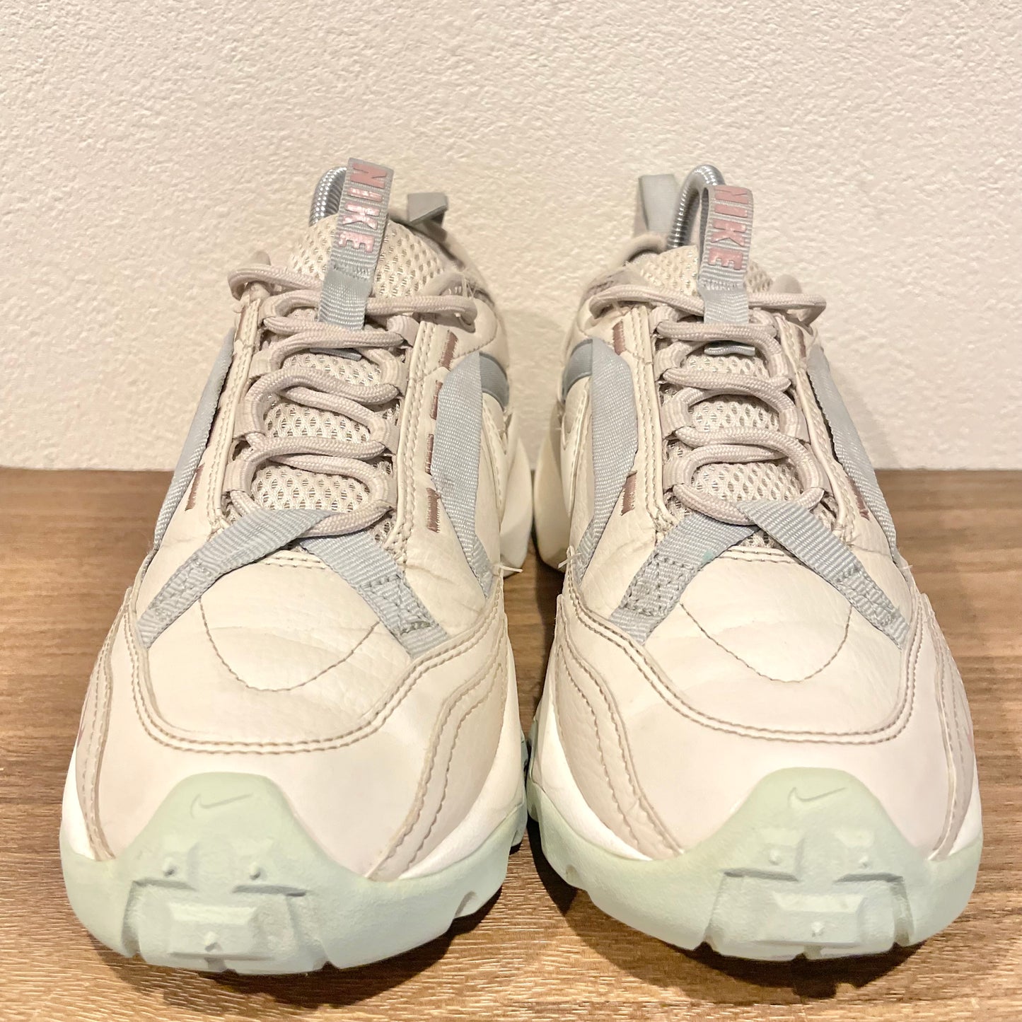 NIKE WMNS TC7900 24cm