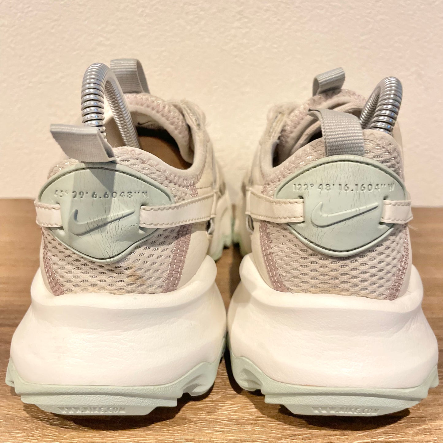 NIKE WMNS TC7900 24cm