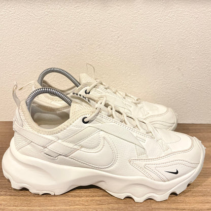 NIKE WMNS TC 7900 24cm
