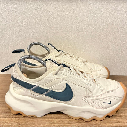 NIKE WMNS TC 7900 24cm