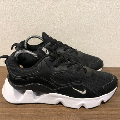 NIKE RYZ 365 II 24.5cm