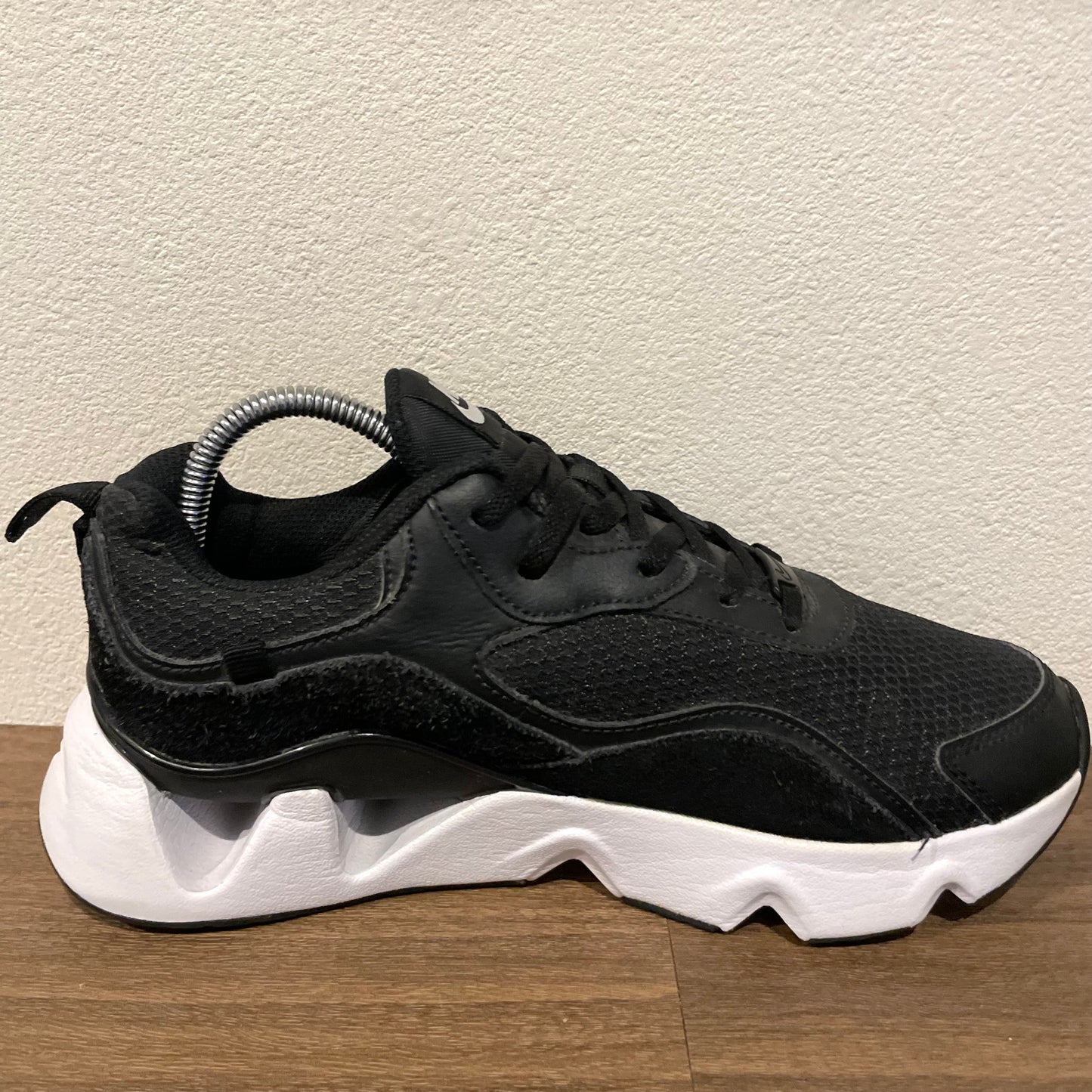 NIKE RYZ 365 II 24.5cm