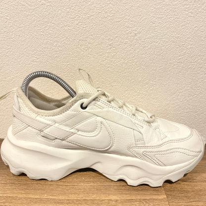 NIKE WMNS TC 7900 24cm