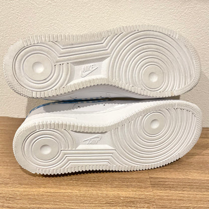 NIKE WMNS AIR FORCE1 07 ESS 24.5cm