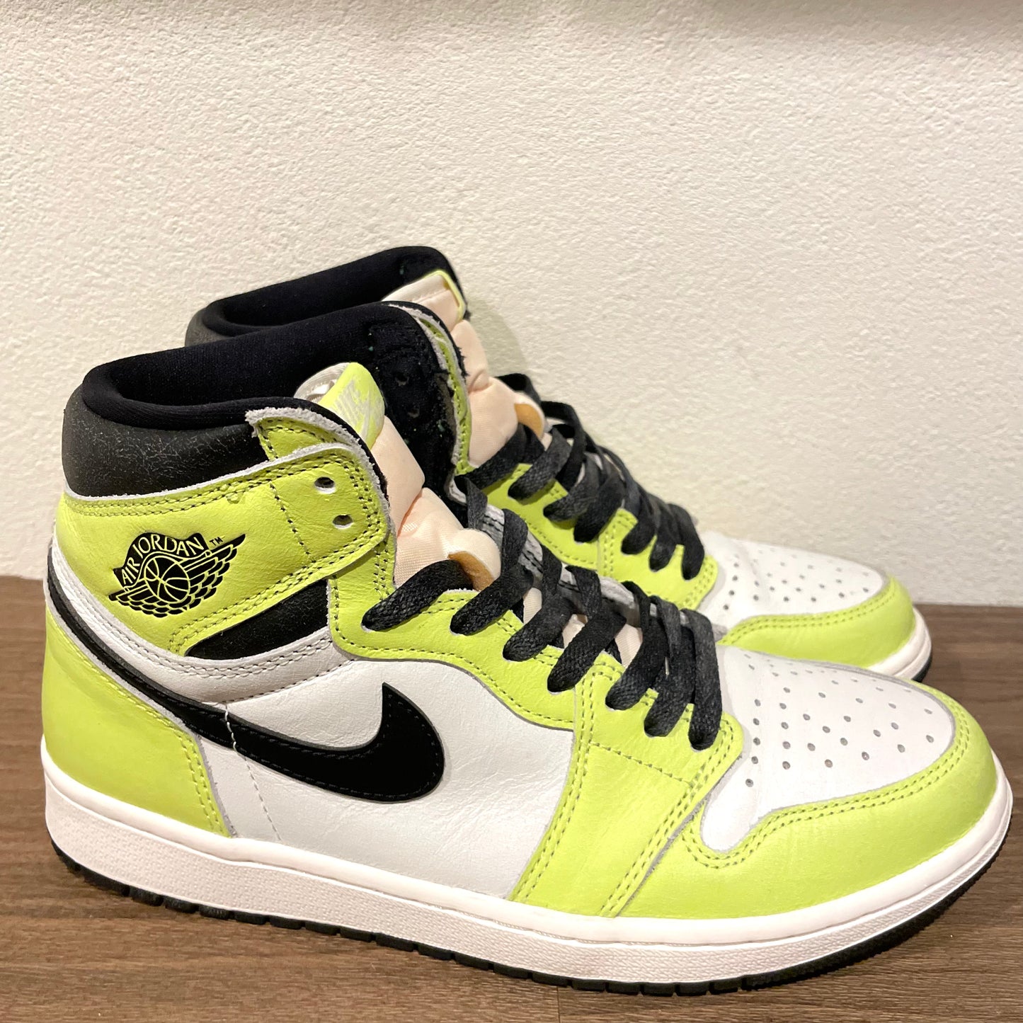 NIKE AIR JORDAN 1 HIGH OG Volt 26.5cm