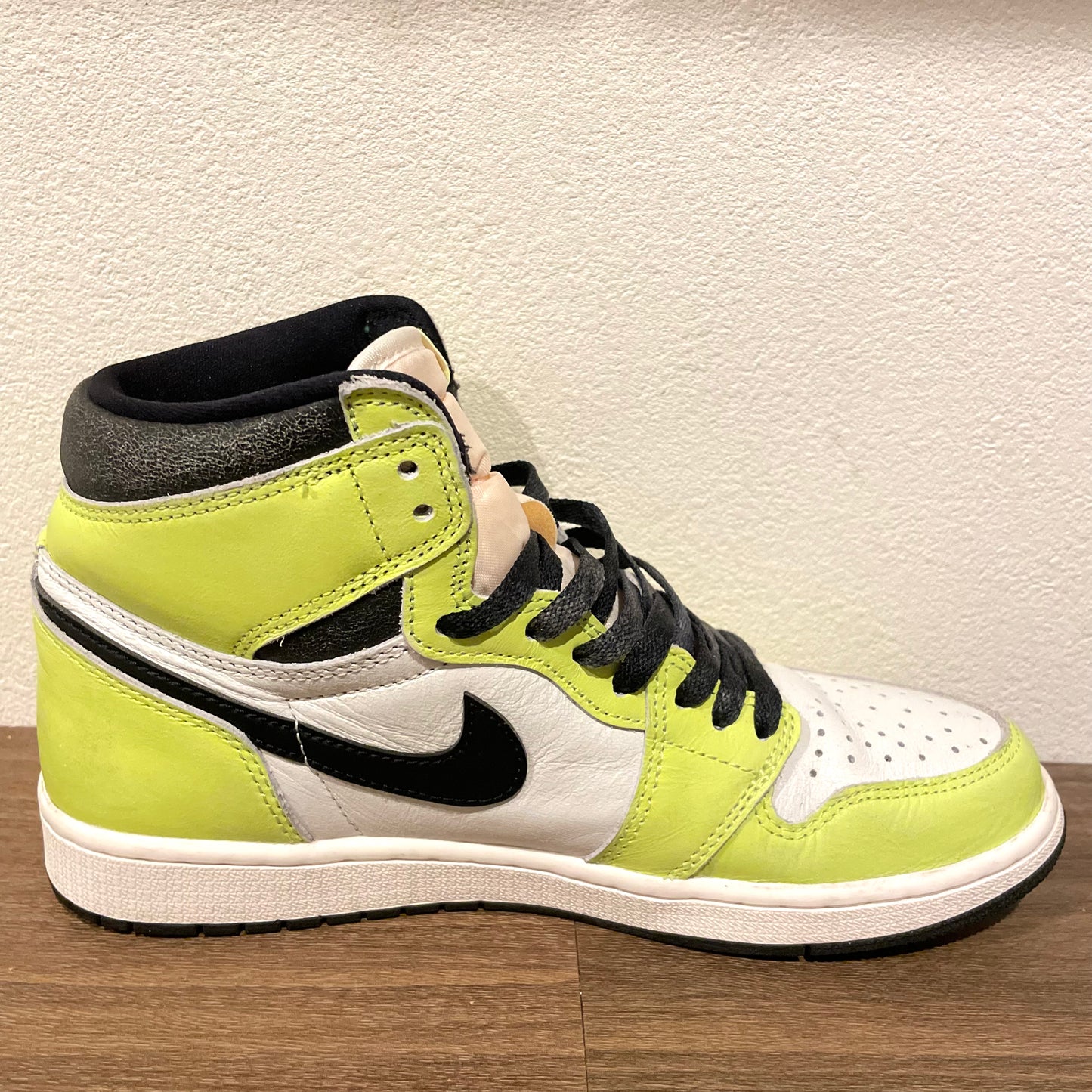 NIKE AIR JORDAN 1 HIGH OG Volt 26.5cm