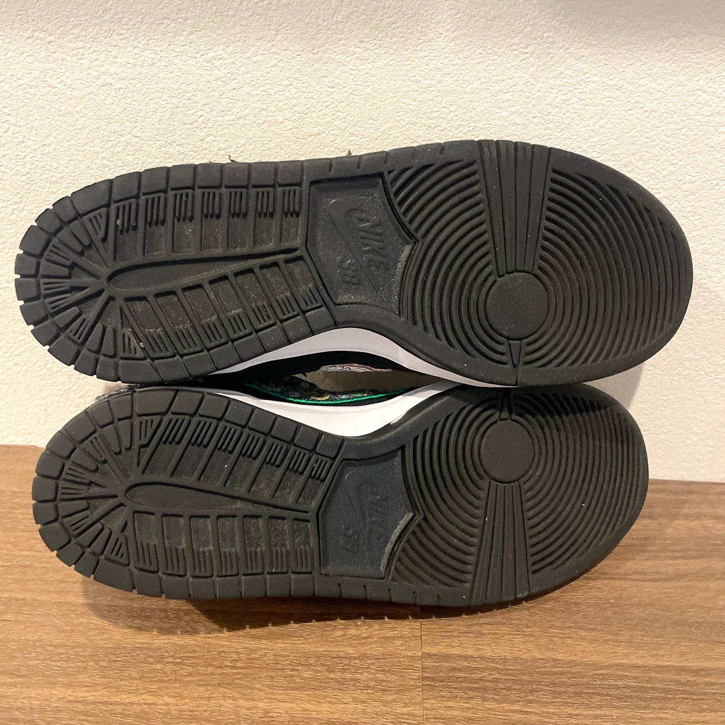 NIKE SB DUNK LOW PRO QS NECKFACE 25cm