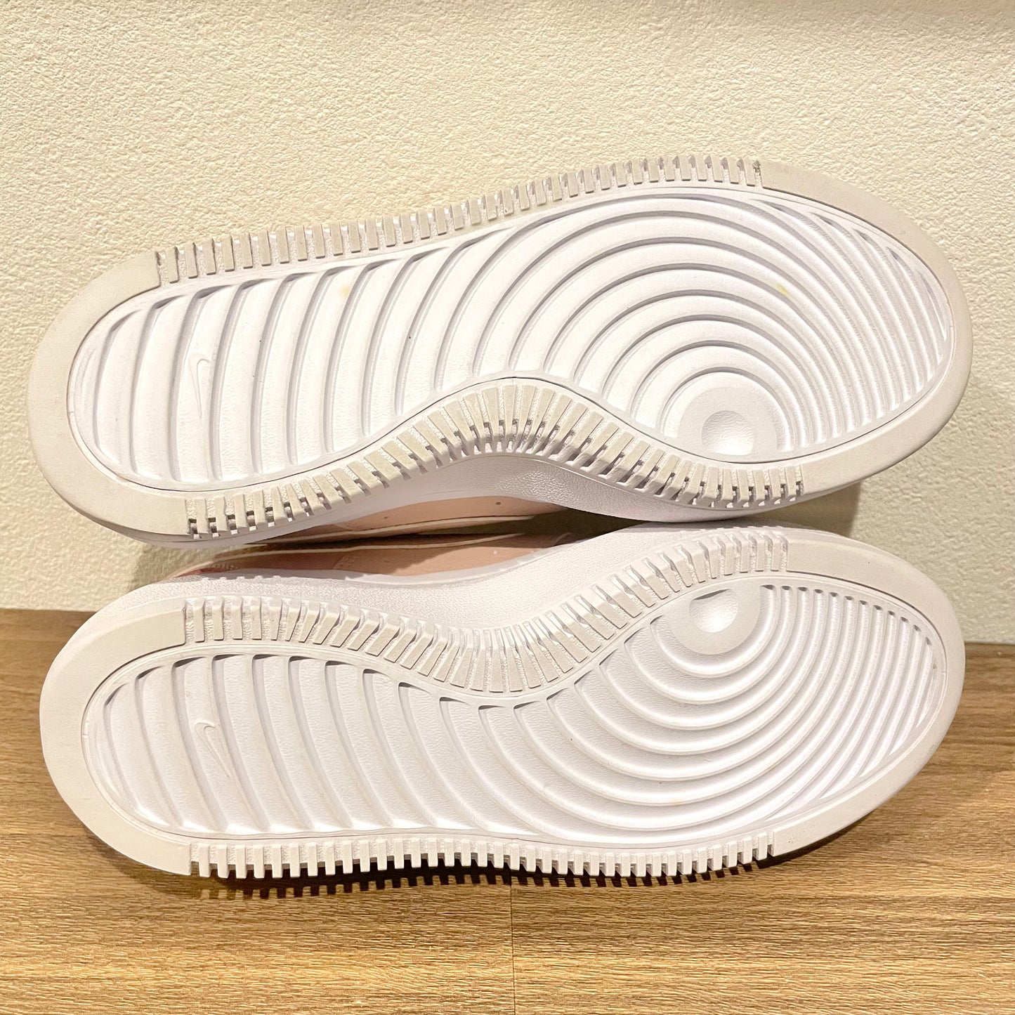 NIKE W COURT VISION ALTA LTR 24cm