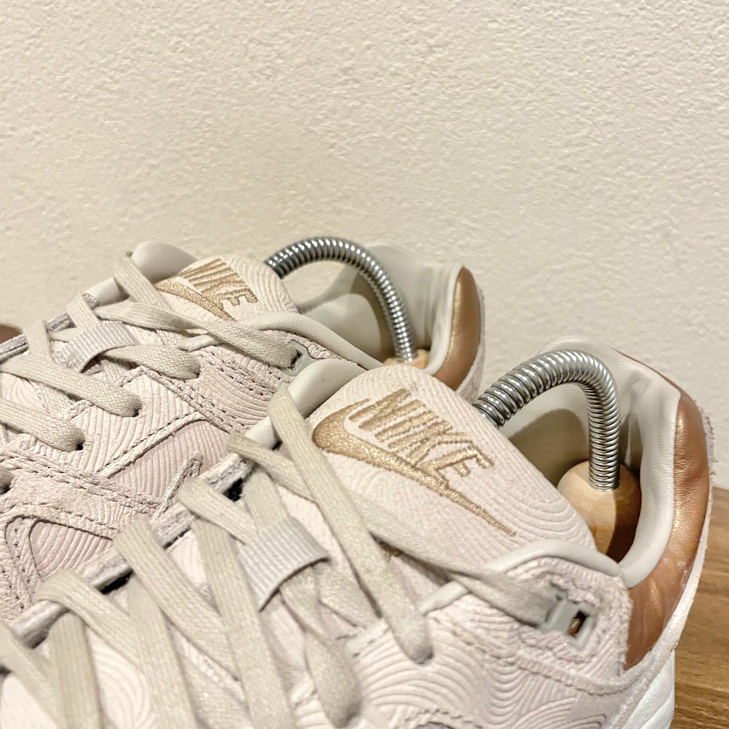 NIKE W AIR MAX COMMAND PRM 24.5cm