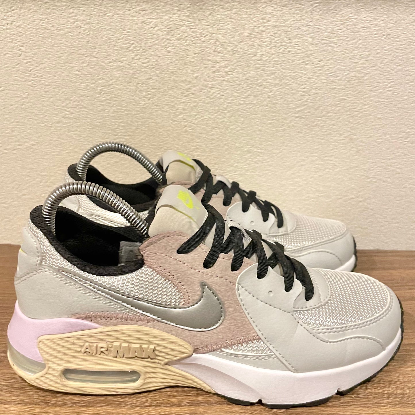 NIKE AIR MAX EXCEE 23.5cm