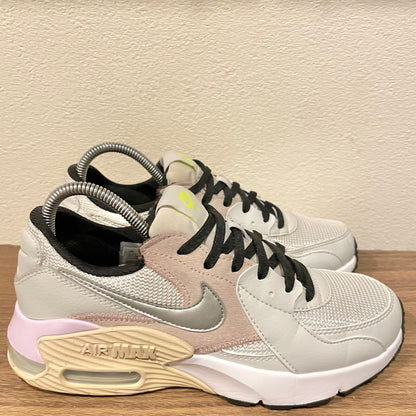 NIKE AIR MAX EXCEE 23.5cm