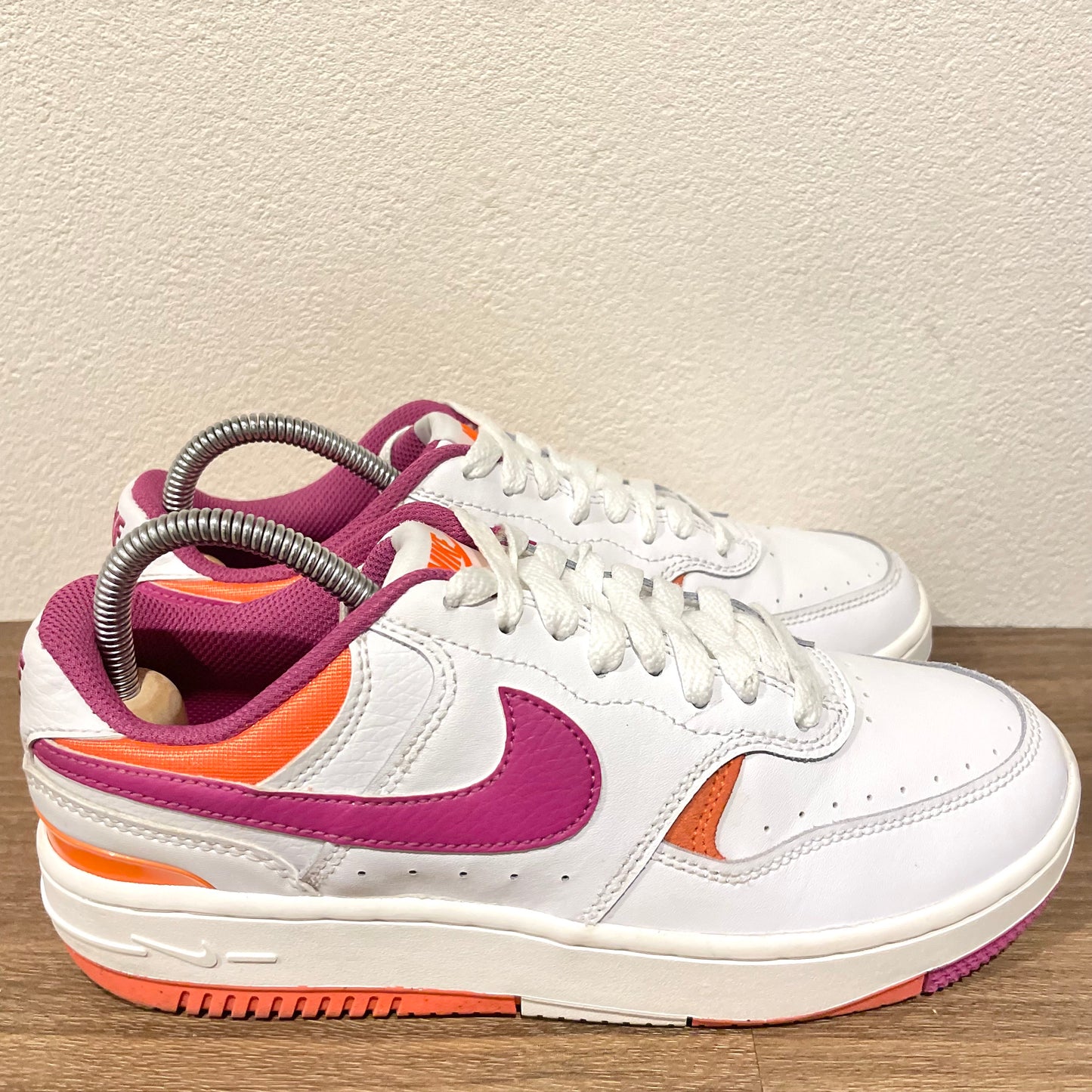 NIKE W GAMMA FORCE 23.5cm