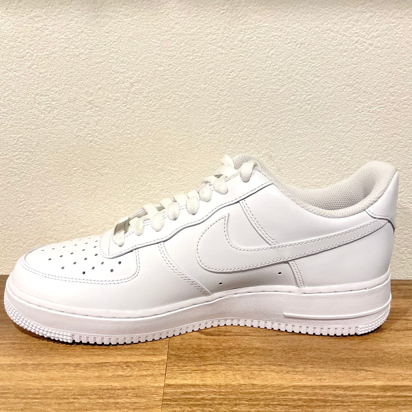 NIKE AIR FORCE 1 '07 WHITE 27cm