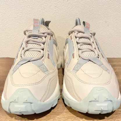 NIKE WMNS TC7900 23.5cm