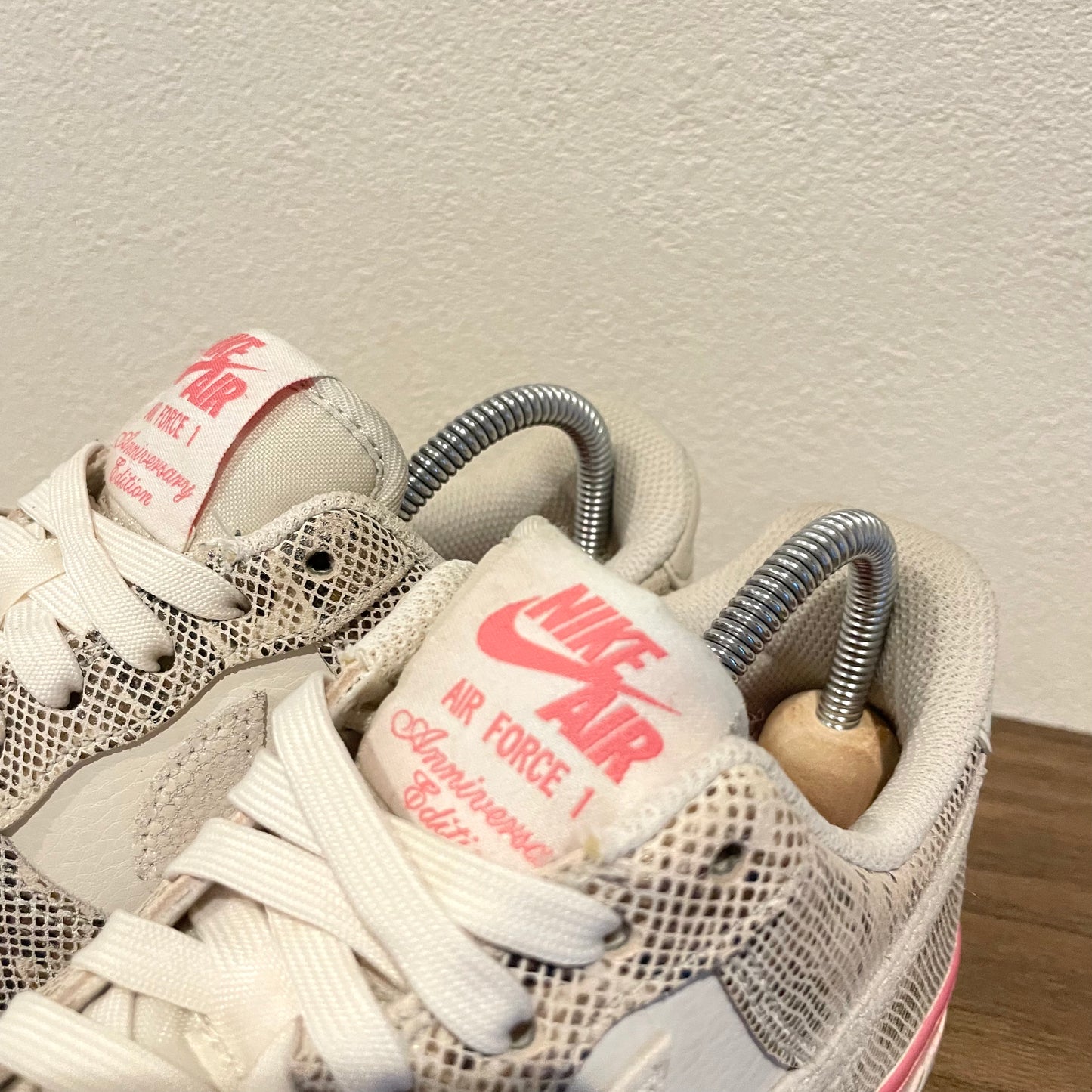 NIKE WMNS AIR FORCE 1 '07 LX PHANTOM 23cm