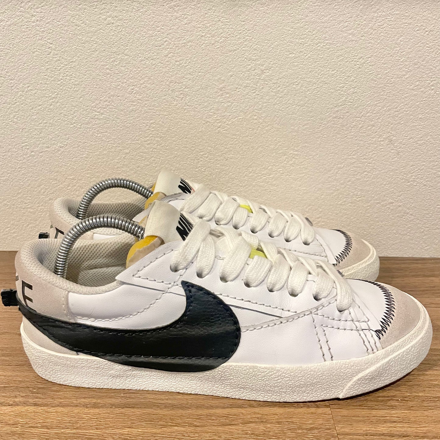 NIKE WMNS BLAZER LOW 77 JUMBO 25cm