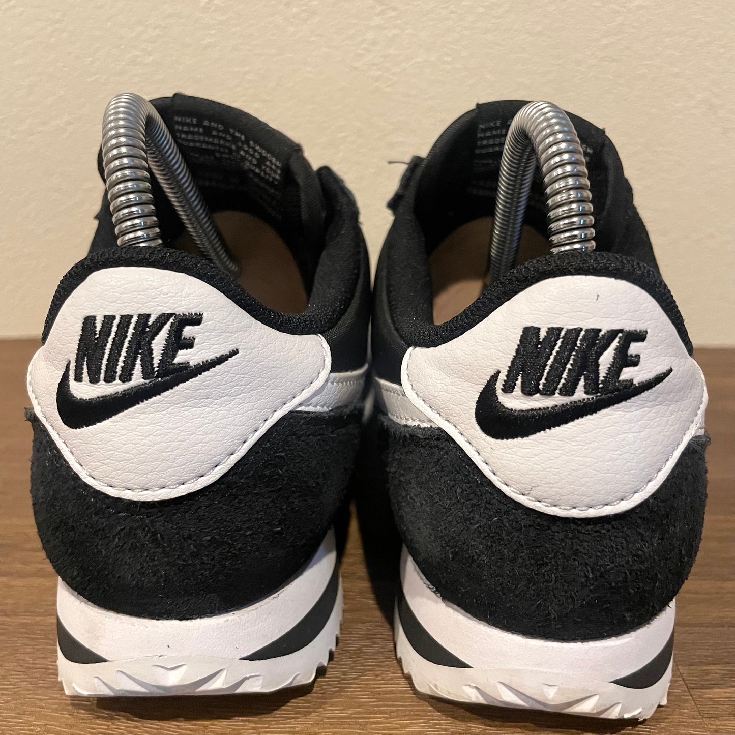 NIKE WMNS CORTEZ 23cm