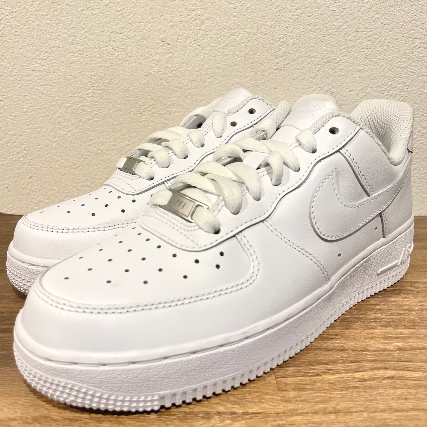 NIKE WMNS AIR FORCE 1 '07 WHITE 24.5cm