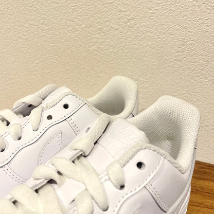 NIKE WMNS AIR FORCE 1 '07 WHITE 24.5cm