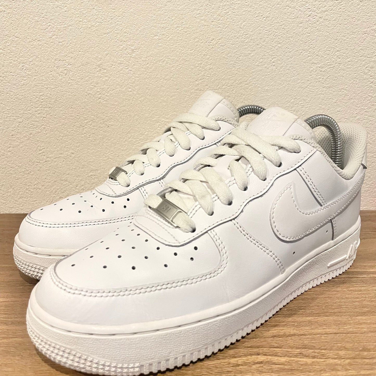 NIKE WMNS AIR FORCE 1 '07 WHITE 24.5cm