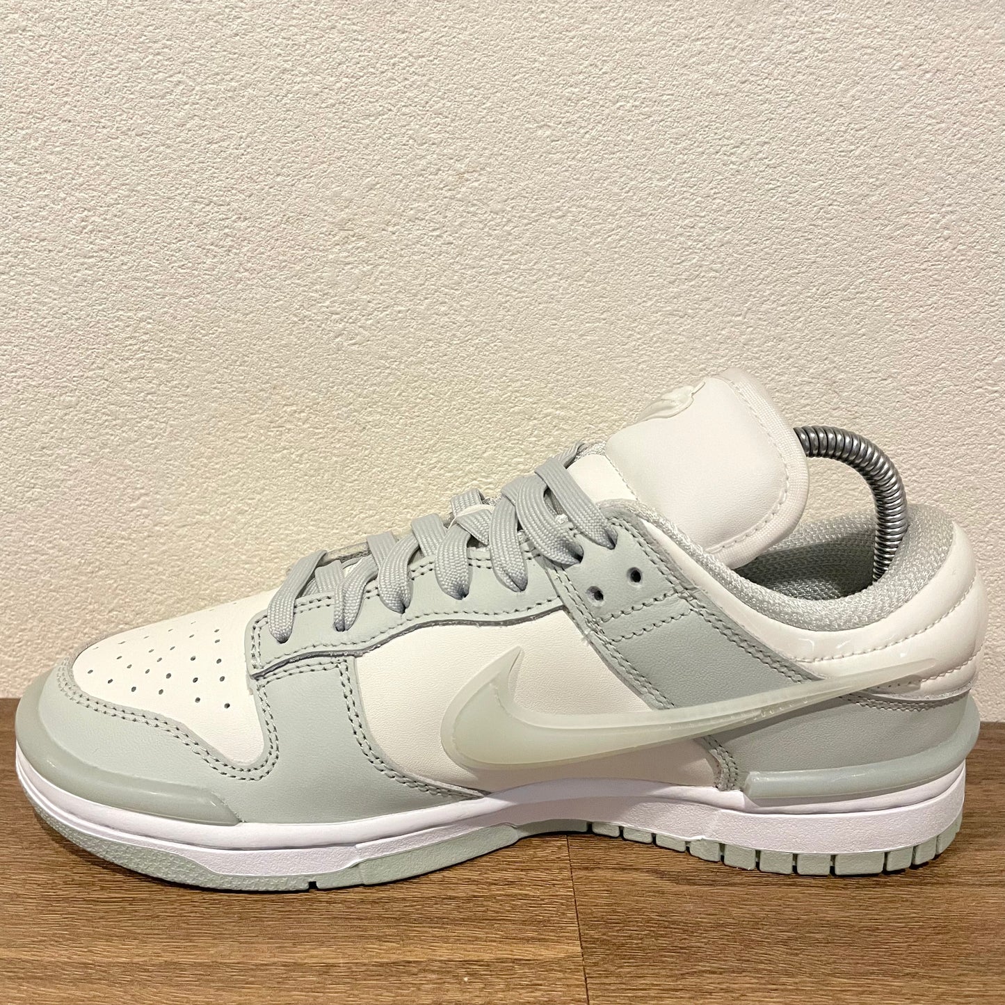 NIKE W DUNK LOW TWIST Light Silver 24cm