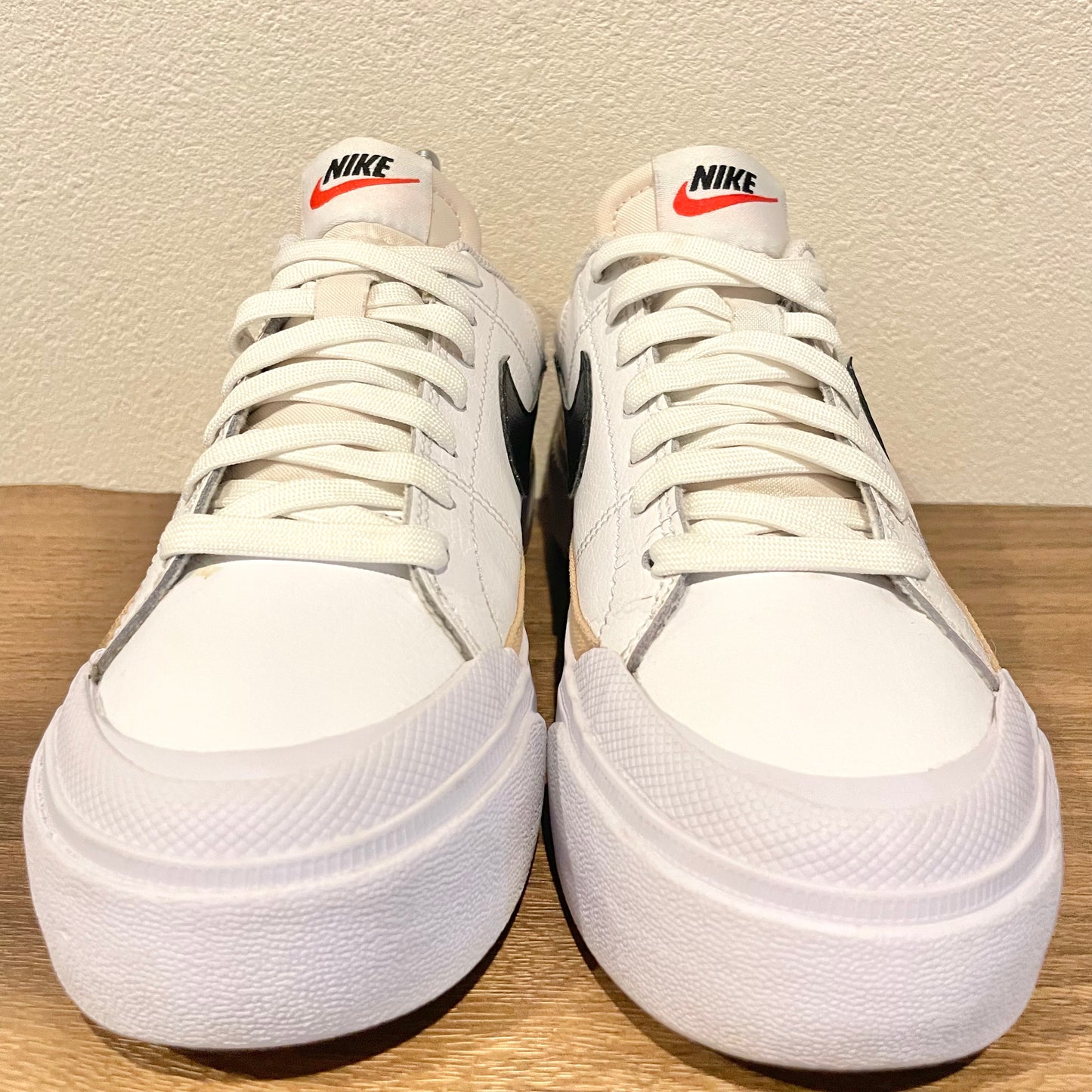 NIKE WMNS COURT LEGACY LIFT 23.5cm