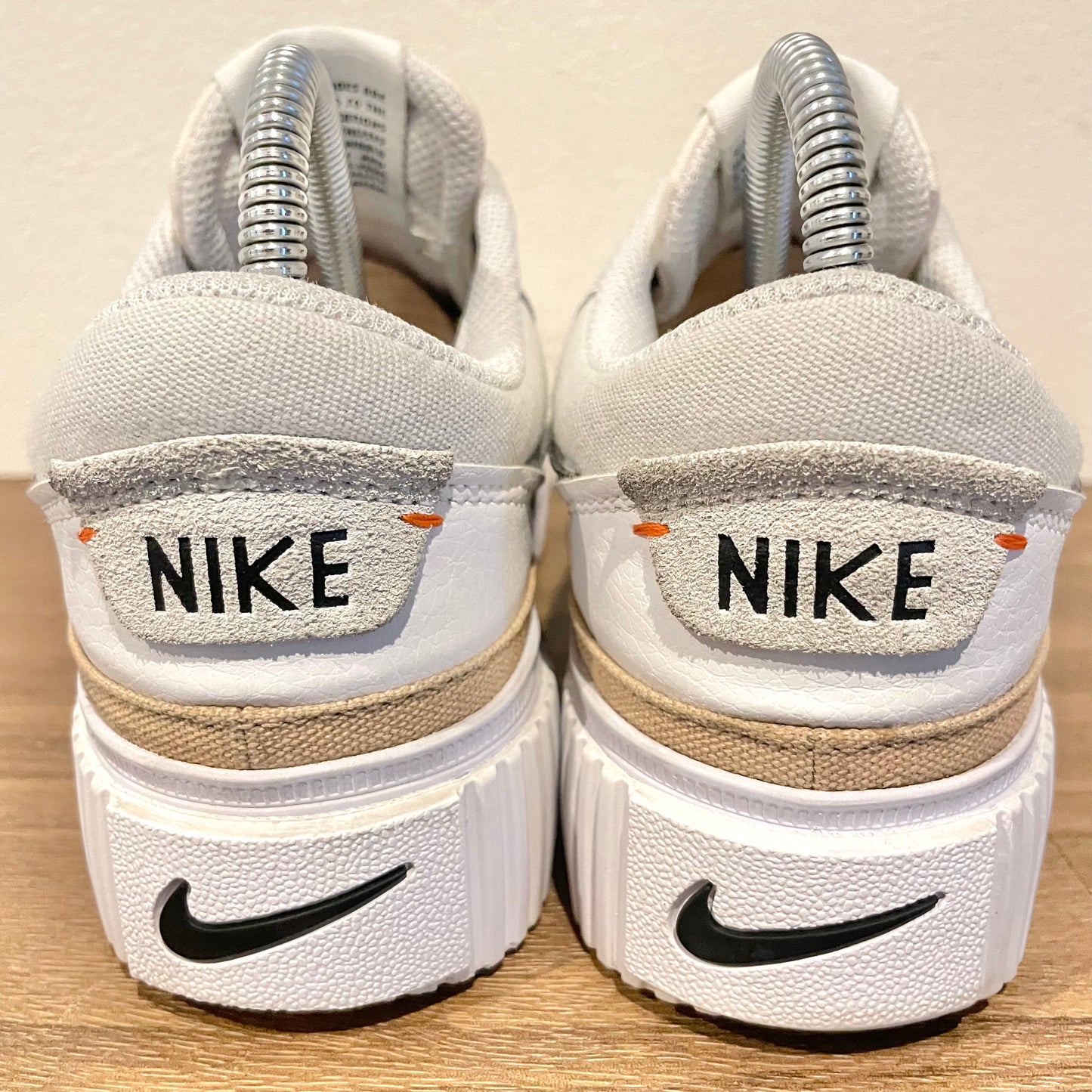 NIKE WMNS COURT LEGACY LIFT 23.5cm