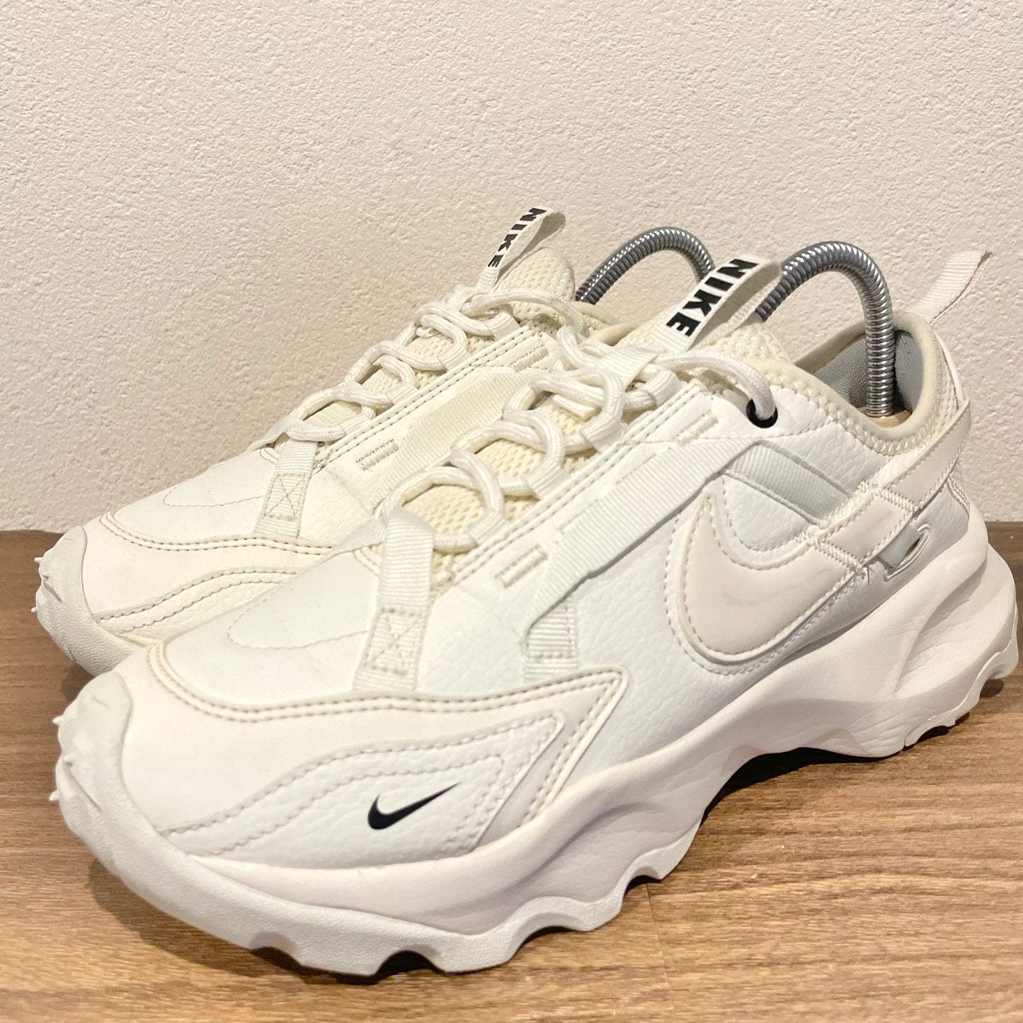 NIKE WMNS TC 7900 24.5cm