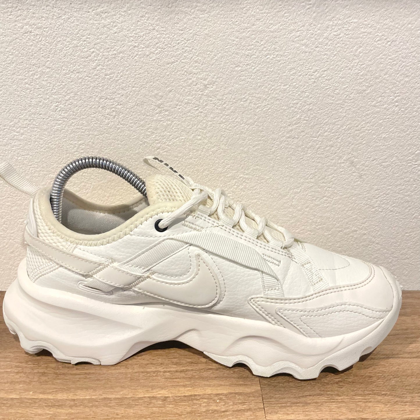 NIKE WMNS TC 7900 24.5cm