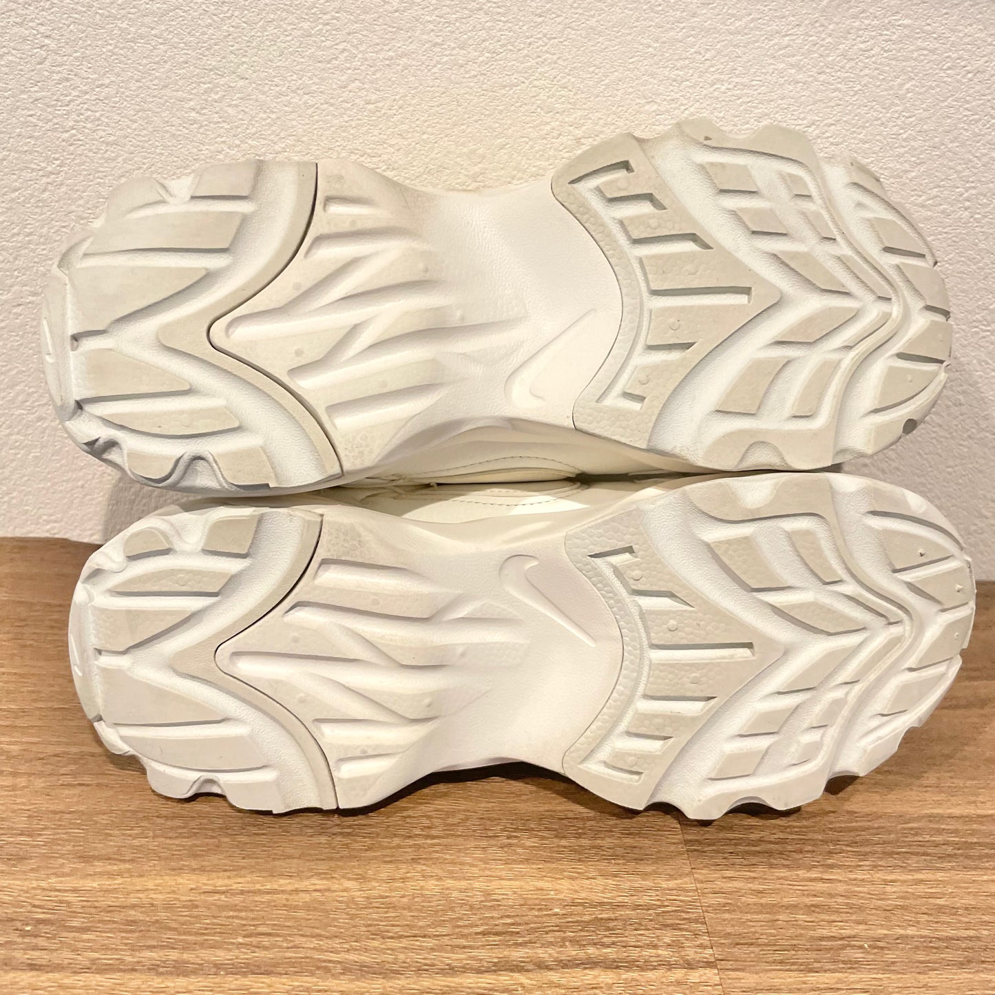 NIKE WMNS TC 7900 24.5cm